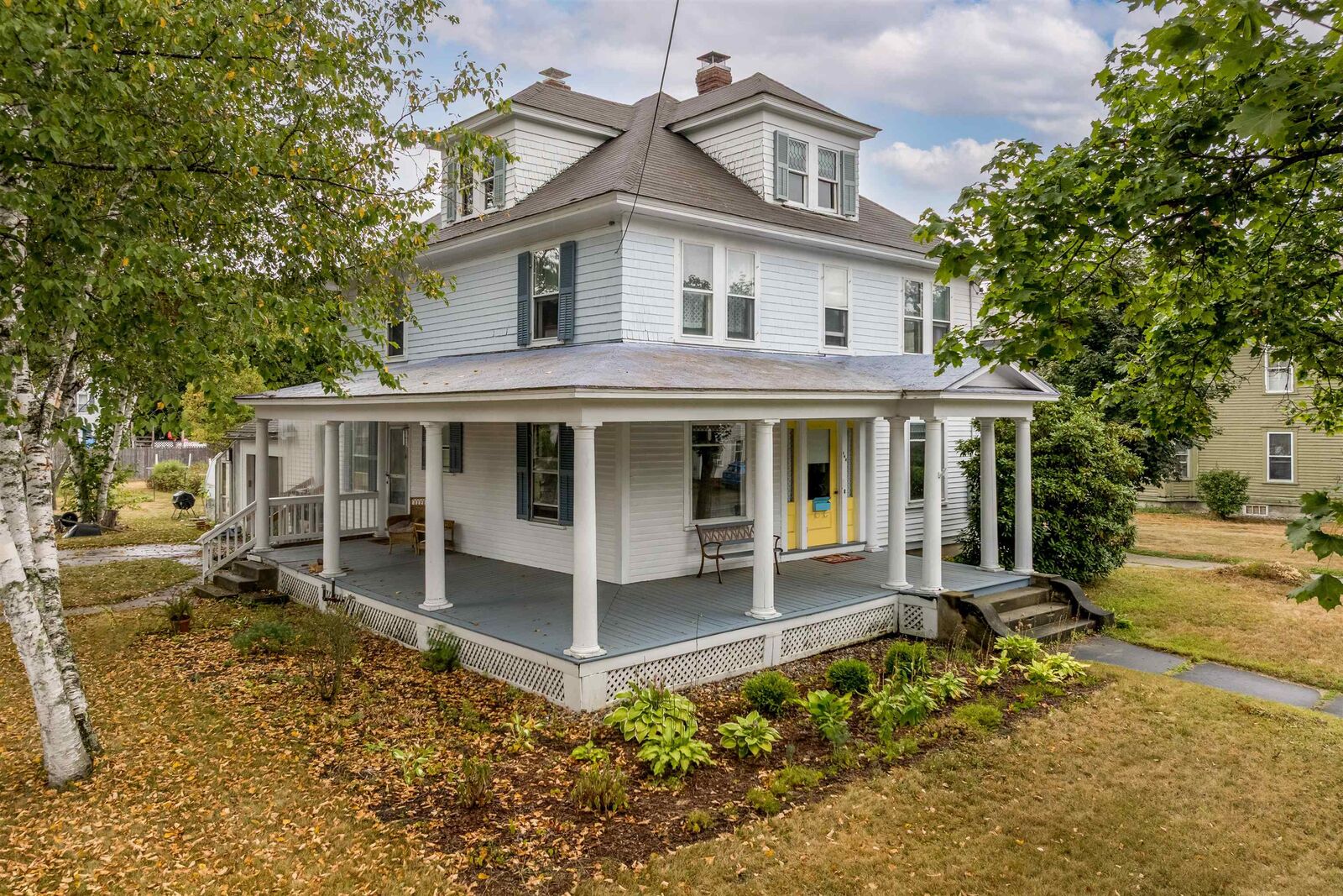 Property Photo: 162 N Main Street NH 03773