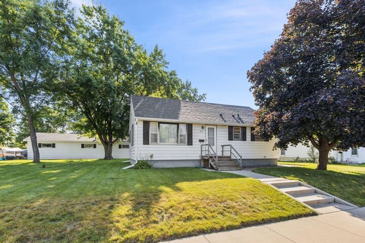 Property Photo: 414 20th Avenue N MN 56303