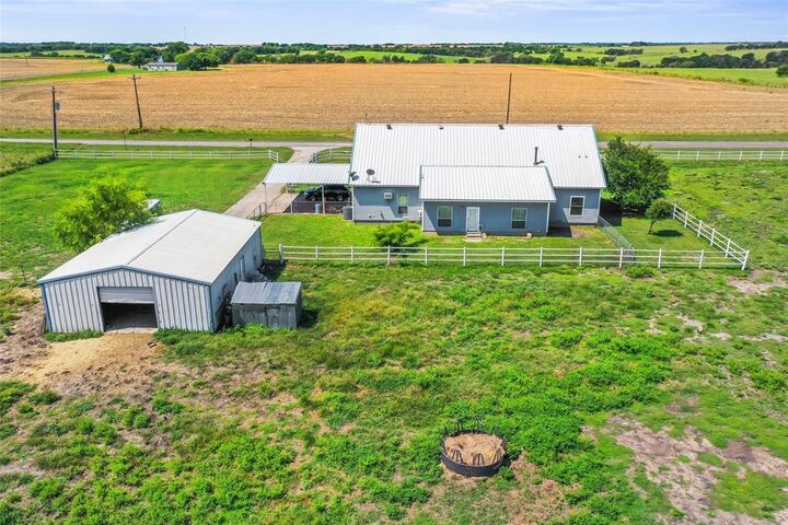 Property Photo: 5043 Fm 67 TX 76055