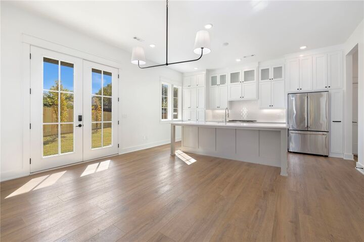 Property Photo: 823 NW 14th Street AR 72712