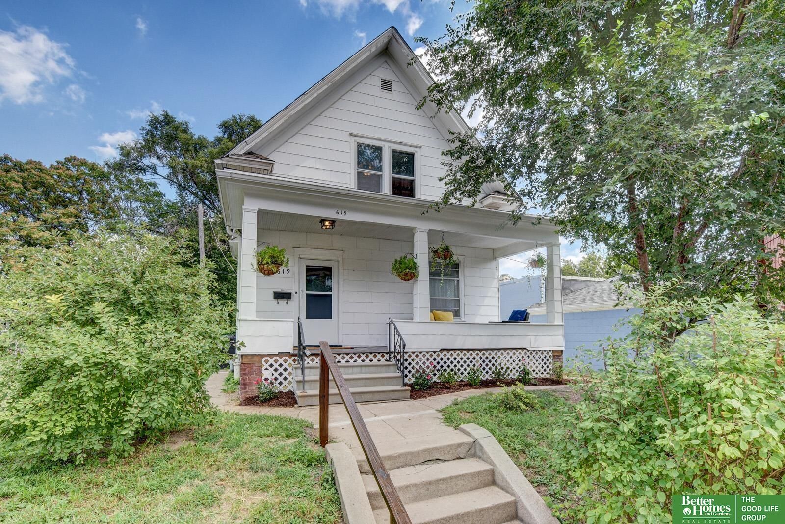 Property Photo: 619 N 33 Street NE 68131