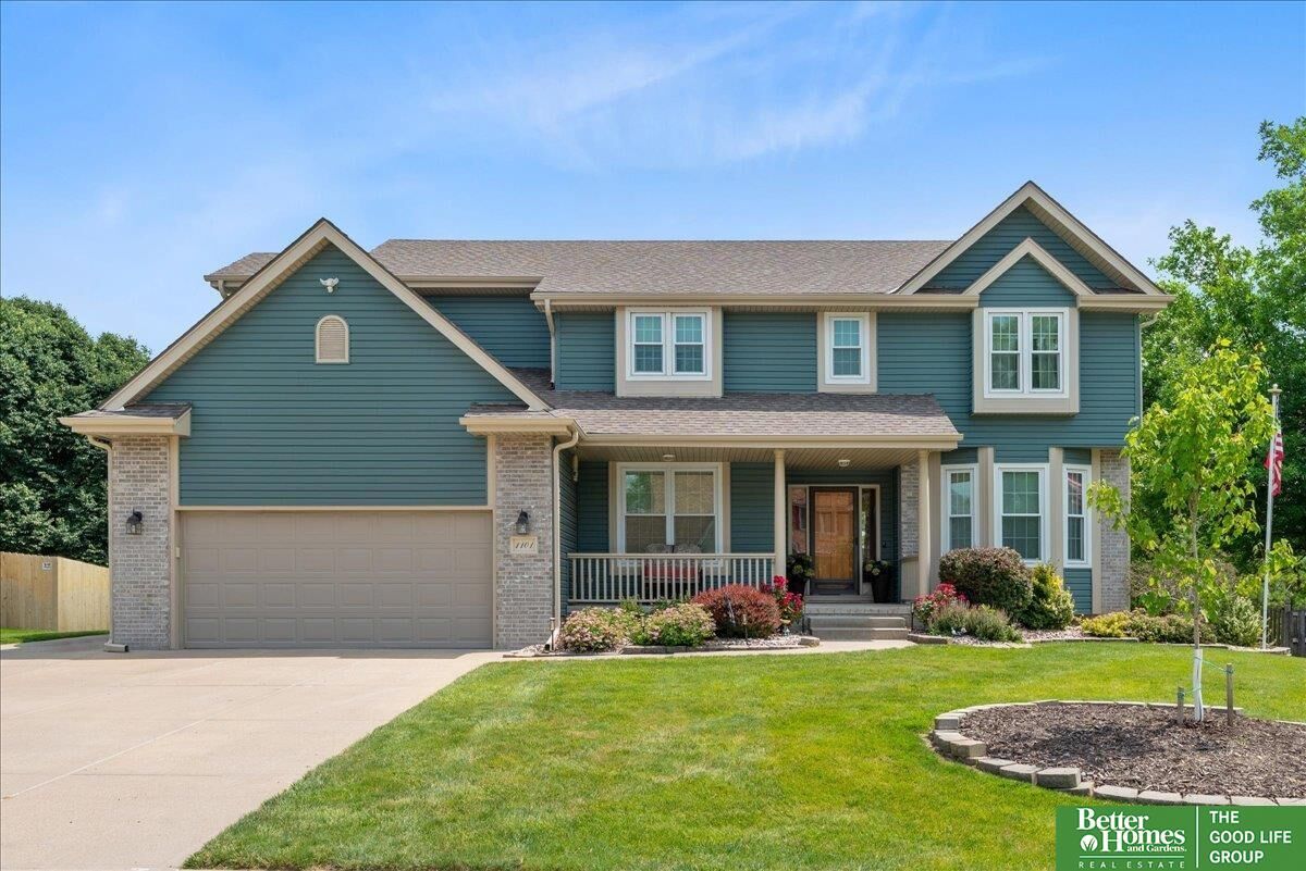 Property Photo:  1101 Roland Drive  NE 68046 