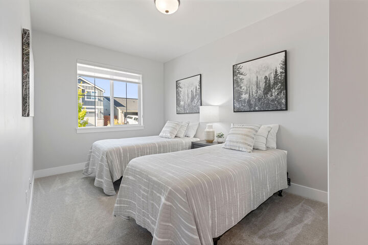 Property Photo: 1187 NE Henry Drive OR 97754