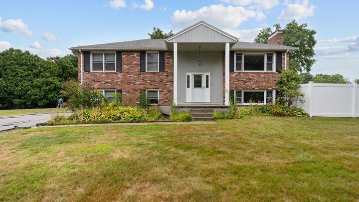 Property Photo:  19 Maplecrest Drive  MA 01772 