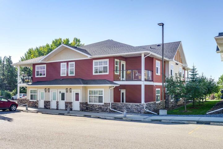 5300 Vista Trail D3  Blackfalds AB T4M 0L8 photo