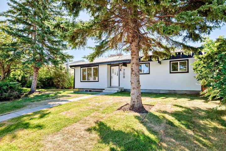 Photo de la propriété: 708 Maryvale Way NE AB T2A 2V7