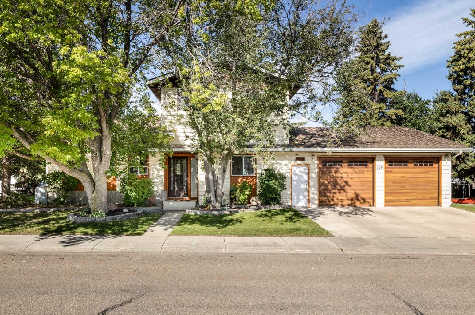 Property Photo:  128 Norby Crescent  AB T4P 2C6 