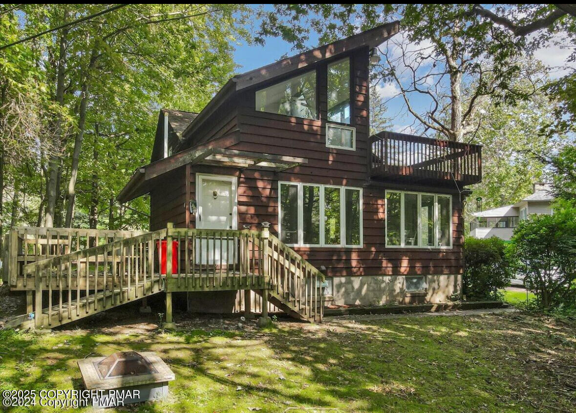 Property Photo: 204 Wiscasset Road PA 18344