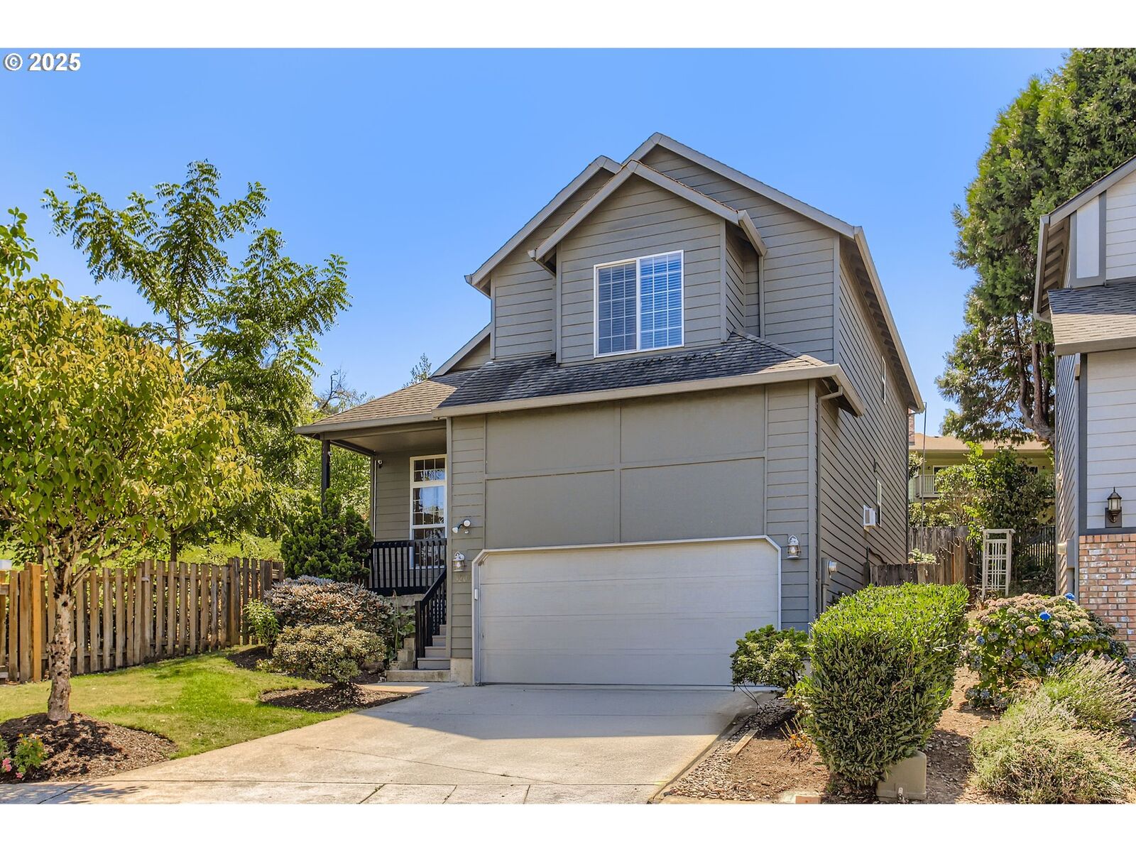 Property Photo: 3207 NE 150th Ave OR 97230