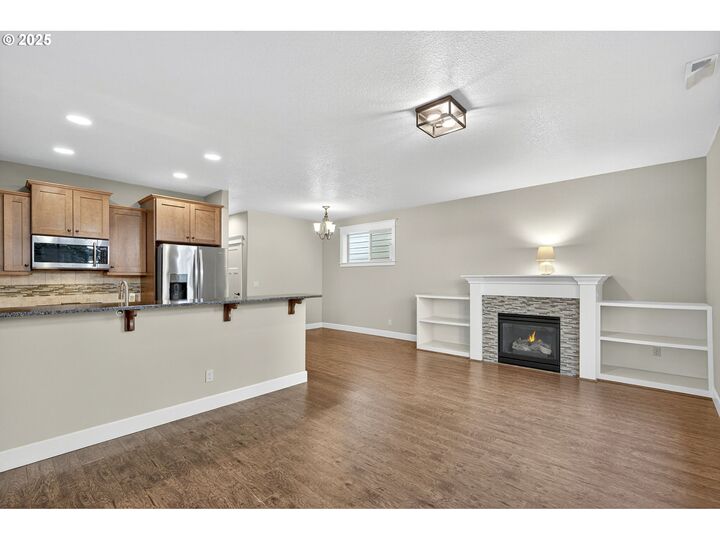 Property Photo: 11047 SW Legacy Oak Way OR 97223