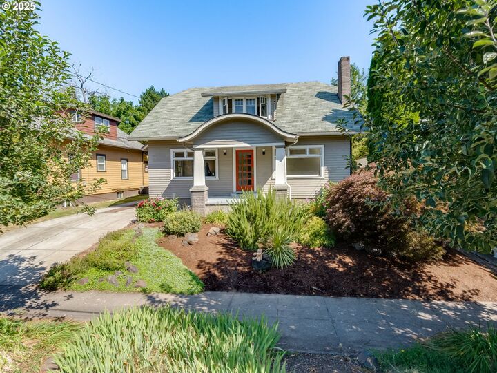 1015 SE Nehalem St  Portland OR 97202 photo