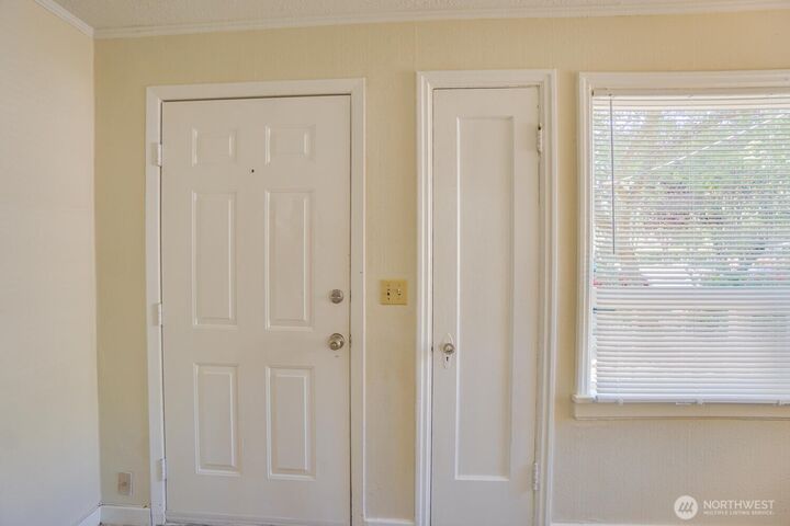 Property Photo: 2913 X Street WA 98661