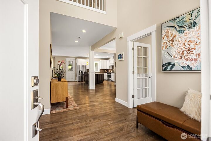 Property Photo: 9165 Burlingame Court NE WA 98110