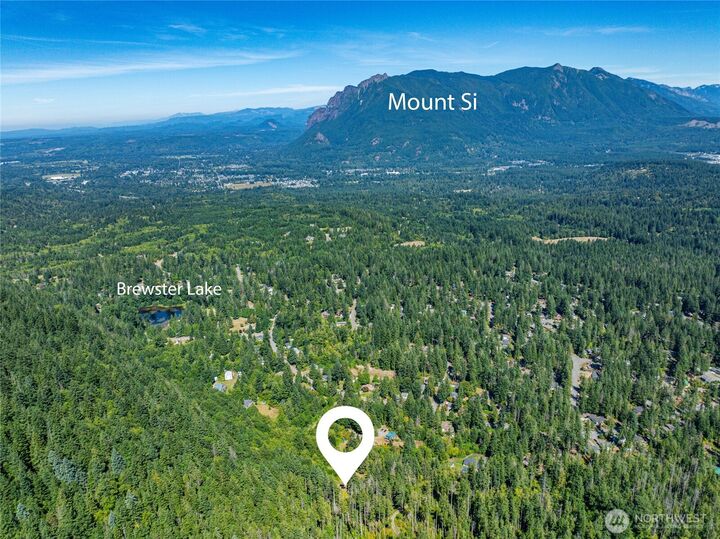 Property Photo: 17528 425th Avenue SE WA 98045