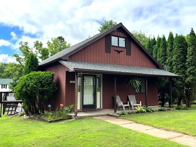 Property Photo: 210 7th Avenue WI 54871