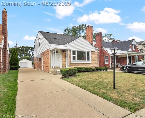 Property Photo: 139 Kingsbury Avenue MI 48128