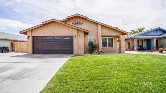 811 White Oak Dr  Ridgecrest CA 93555 photo