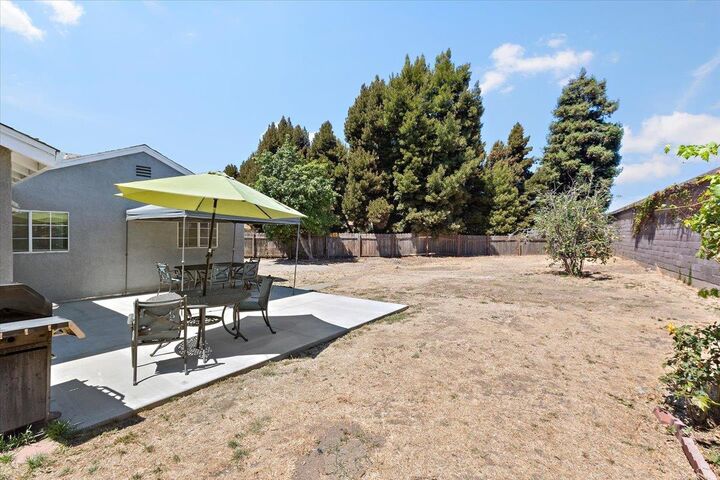 Property Photo: 519 Longwood Court CA 94541