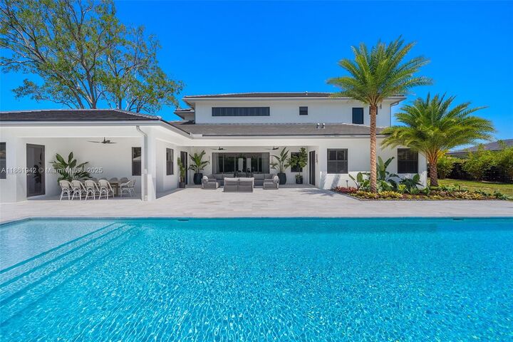 Property Photo:  11062 SW 91st Ave  FL 33176