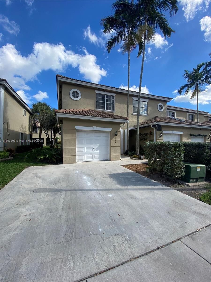 Property Photo: 449 SW 122nd Ter FL 33025