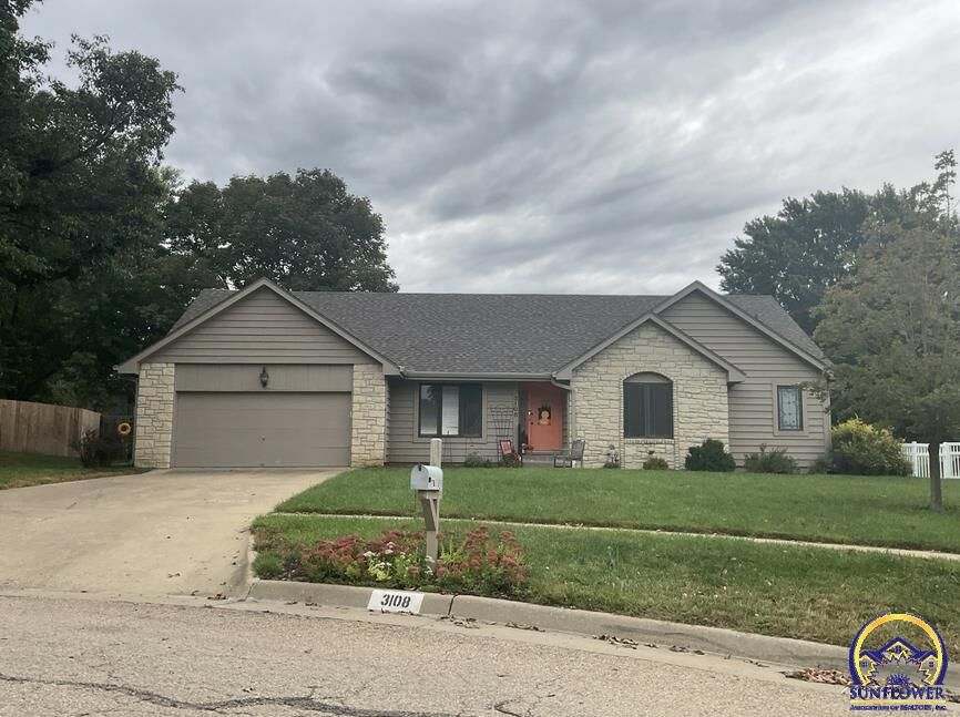 Property Photo: 3108 SW Muirfield Ct KS 66614