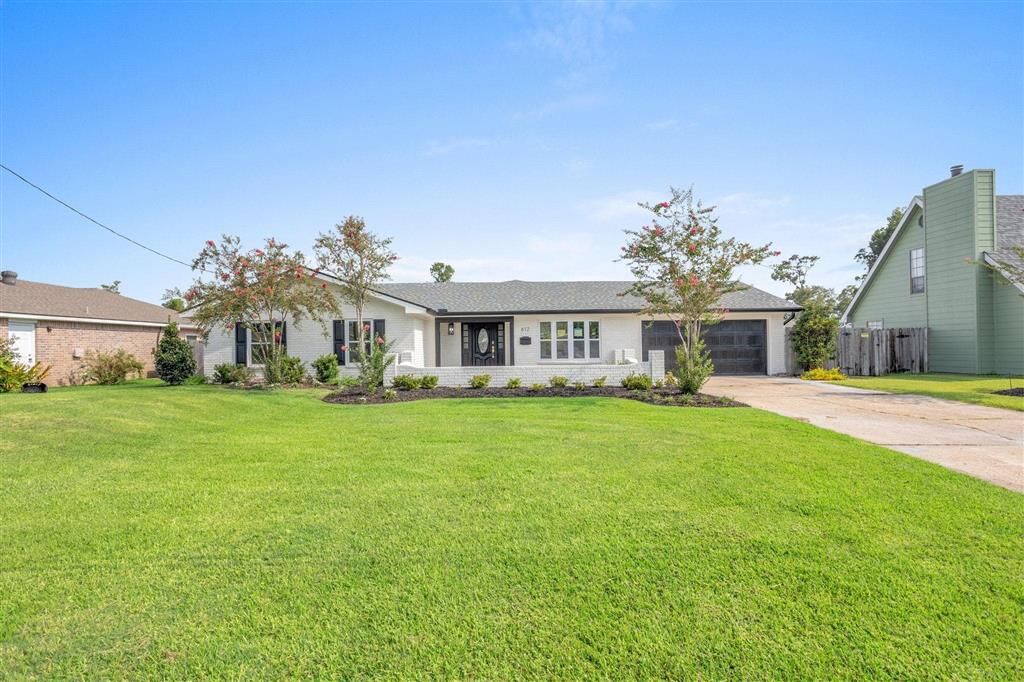 Property Photo: 612 Blackman Street LA 70605