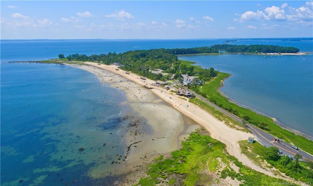 Property Photo: 165 Shore Road F CT 06870