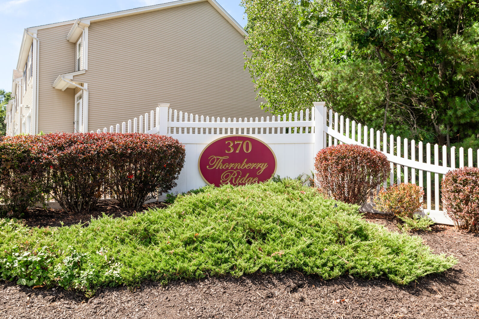 Property Photo: 370 Emmett Street 6-9 CT 06010