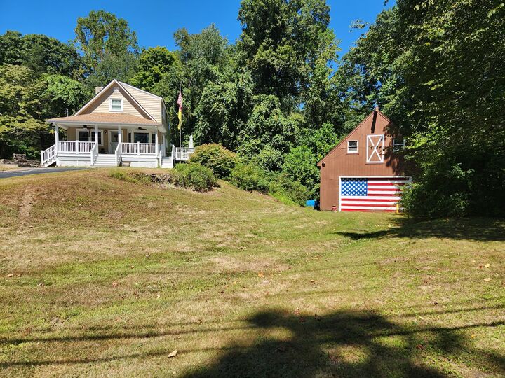 Property Photo:  150 Rattlesnake Ledge Road  CT 06420 