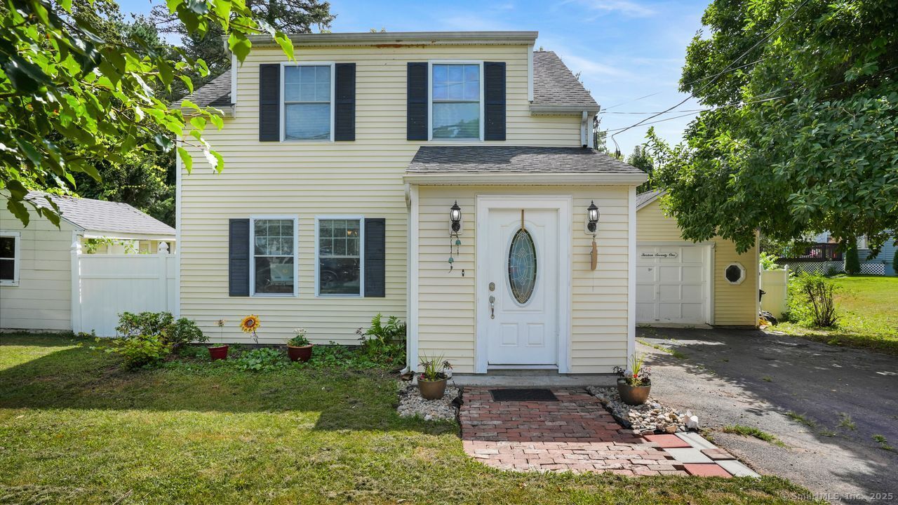 Property Photo: 1371 Old North Colony Road CT 06450