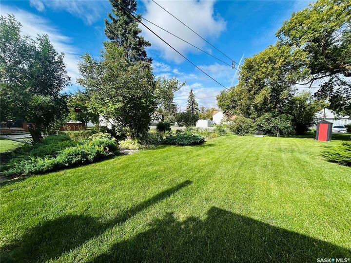 Property Photo:  314 4th Avenue  SK S0G 4Z0 