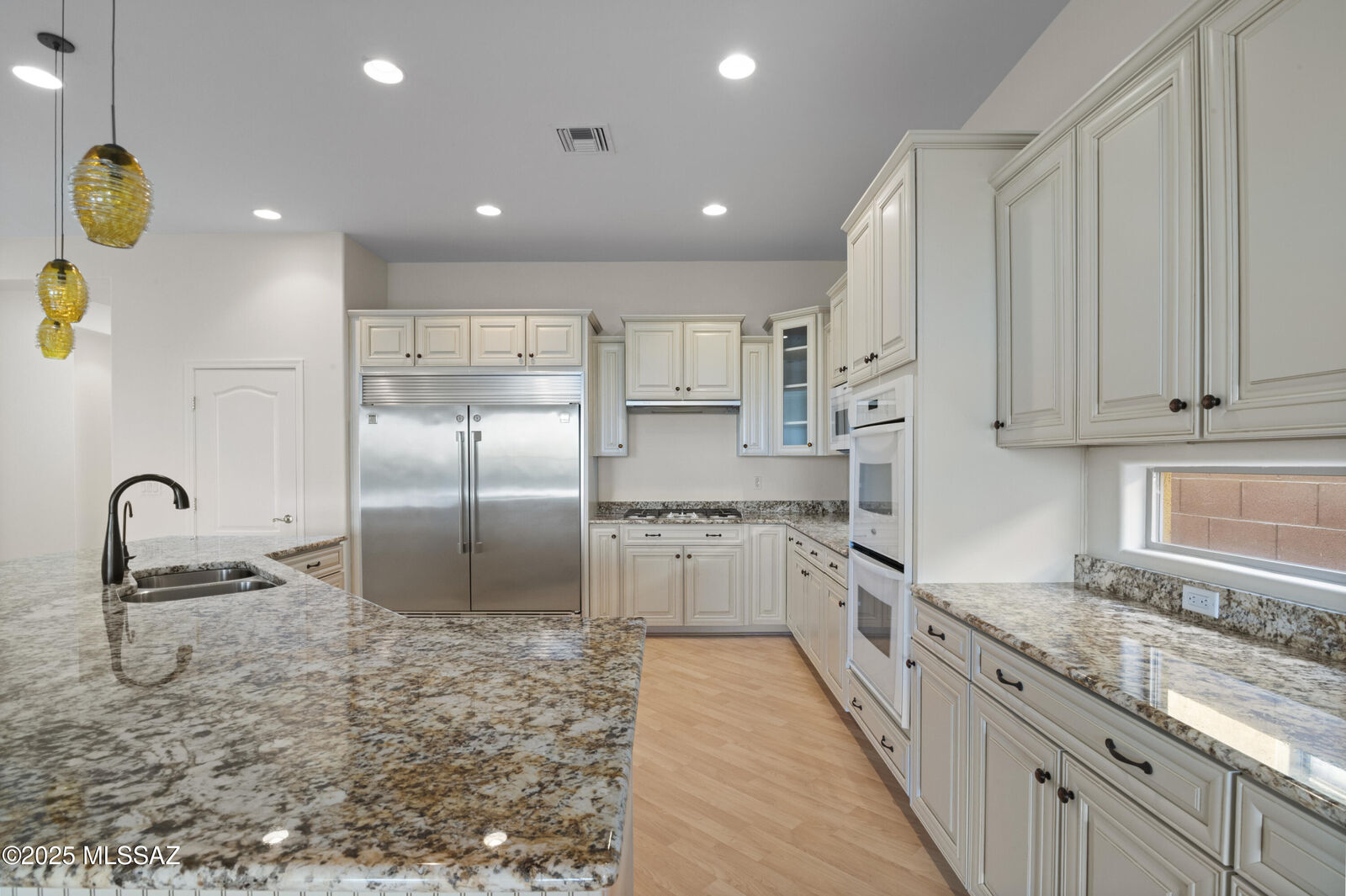 Property Photo:  12736 N Gentle Rain Drive  AZ 85658 