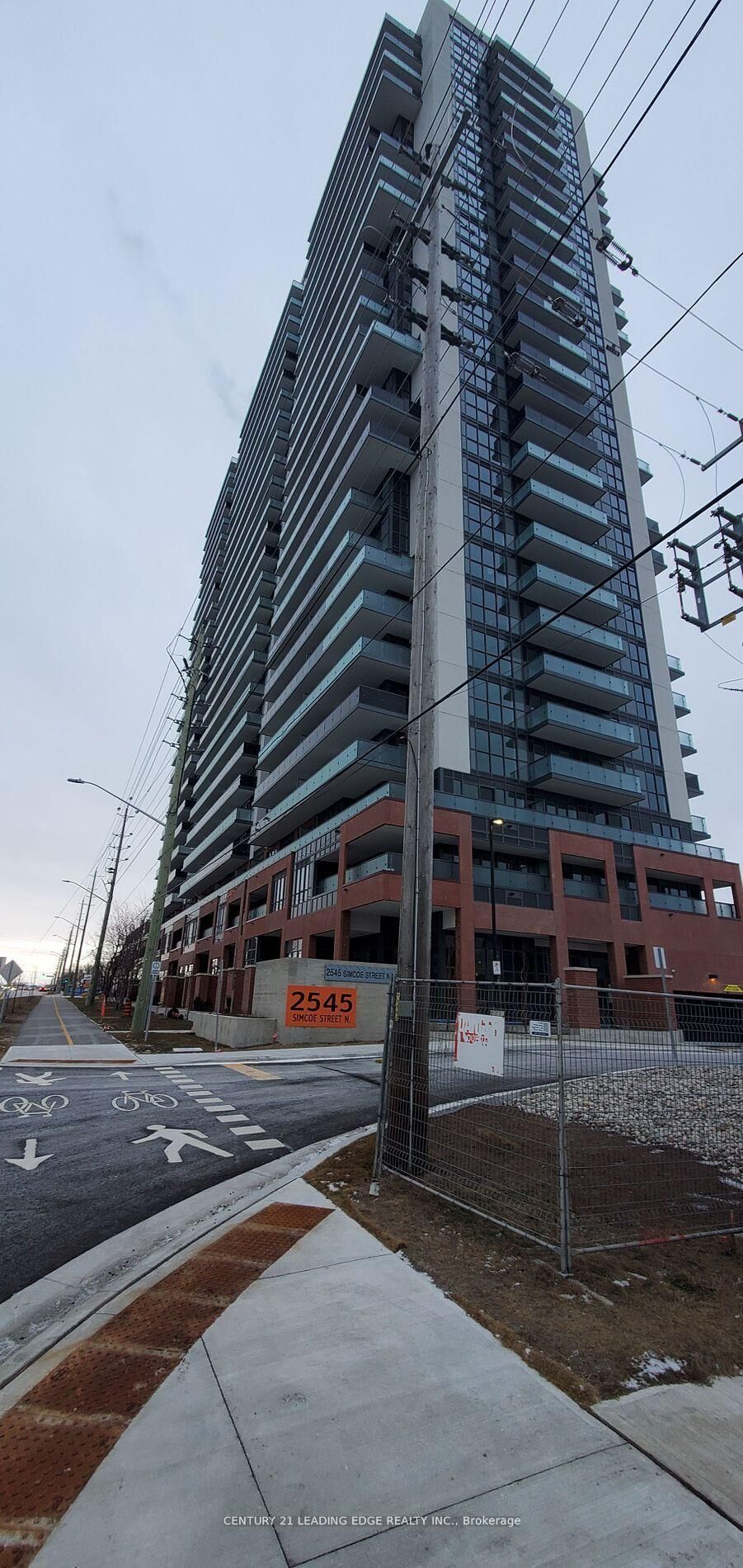 Property Photo: 2545 Simcoe Street N 2602 ON L1L 0W3