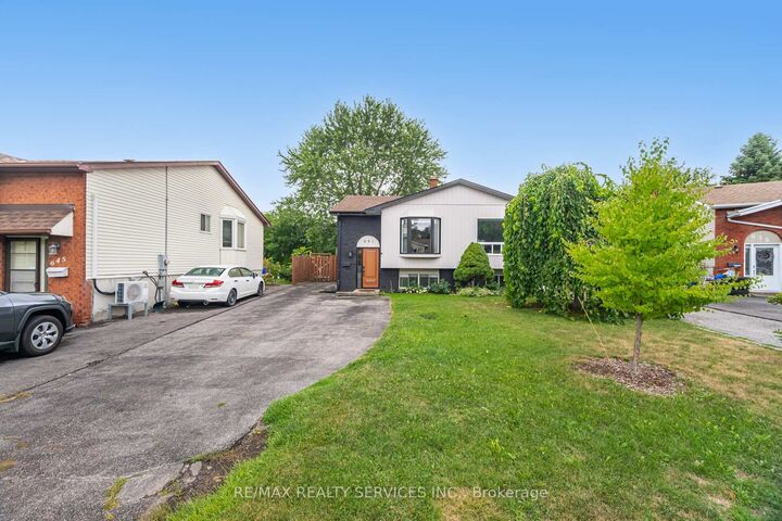 Property Photo:  641 Deauville Court  ON L1K 1R1 