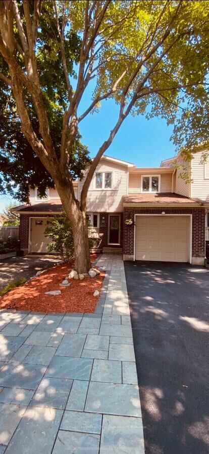Property Photo: 63 Homestead Street ON K2E 7T3