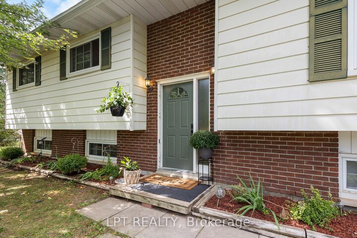 Property Photo:  656 Kitley 3 Line  ON K0G 1G0 