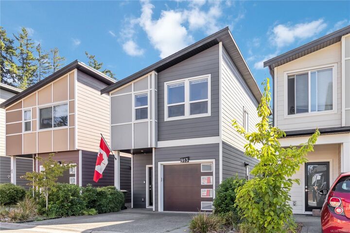 913 Fulmar Rise  Langford BC V9C 0J9 photo