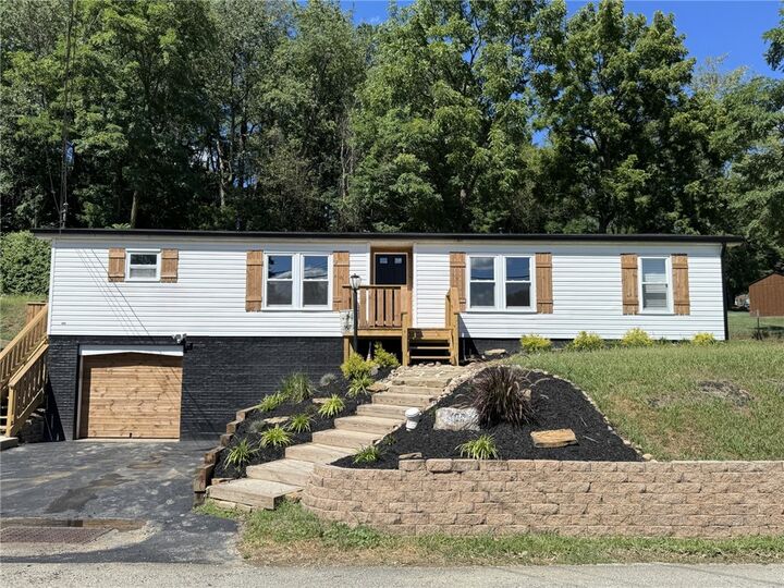 105 Stella Dr  Level Green PA 15085 photo