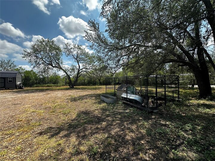 Property Photo: 7922 Dempsey Street TX 78242