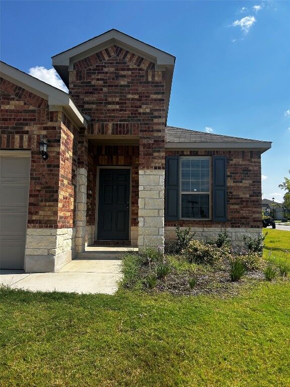 Property Photo: 417 Paradise Canyon Drive TX 76537
