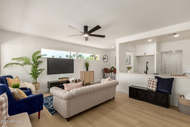 Property Photo:  9602 N 5th Avenue  AZ 85021 