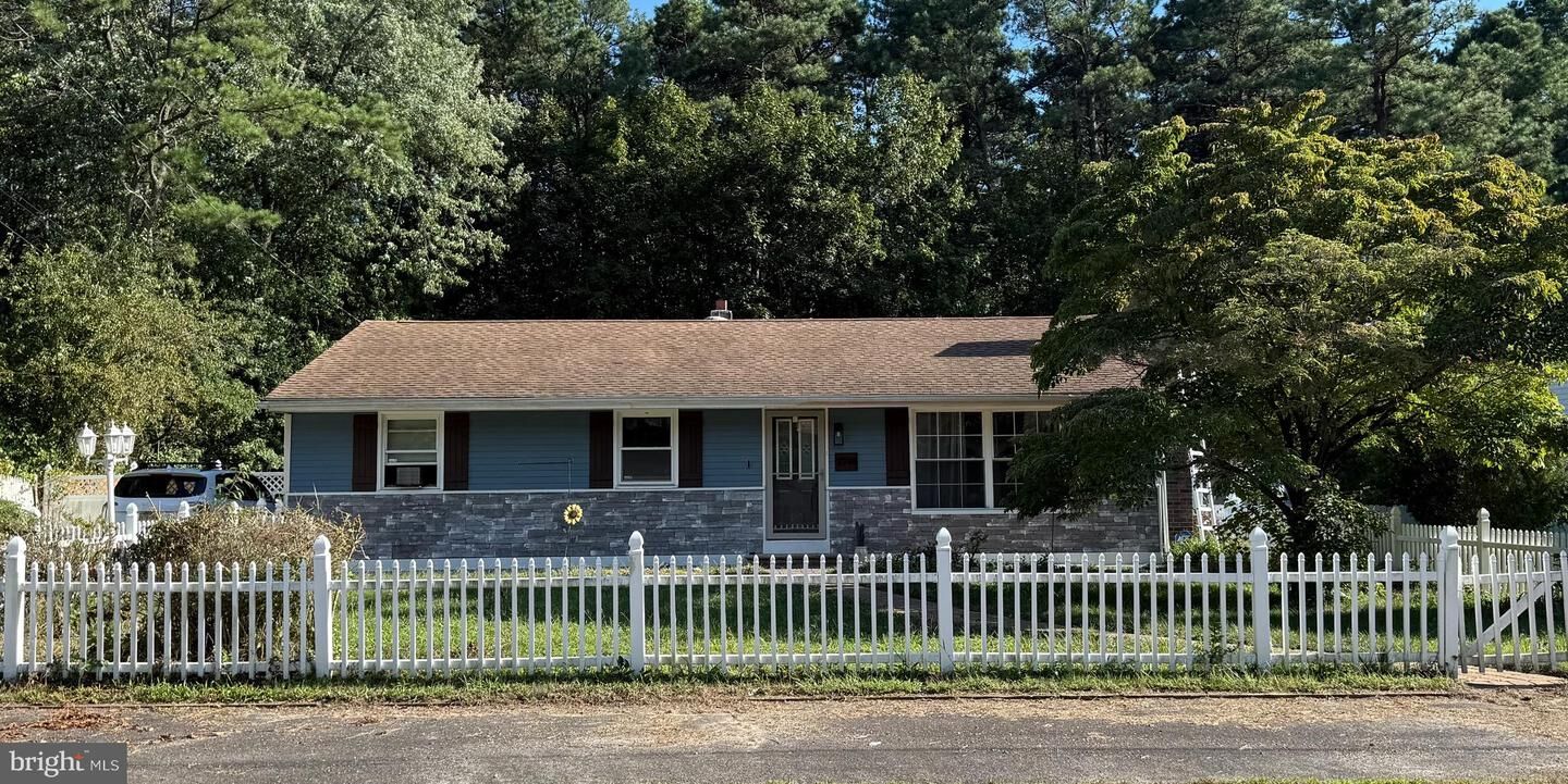 Property Photo: 1714 Red Feather Trail NJ 08015