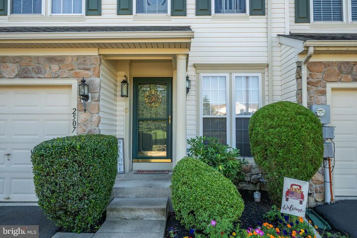 Property Photo: 2507 Peachtree Drive PA 18944