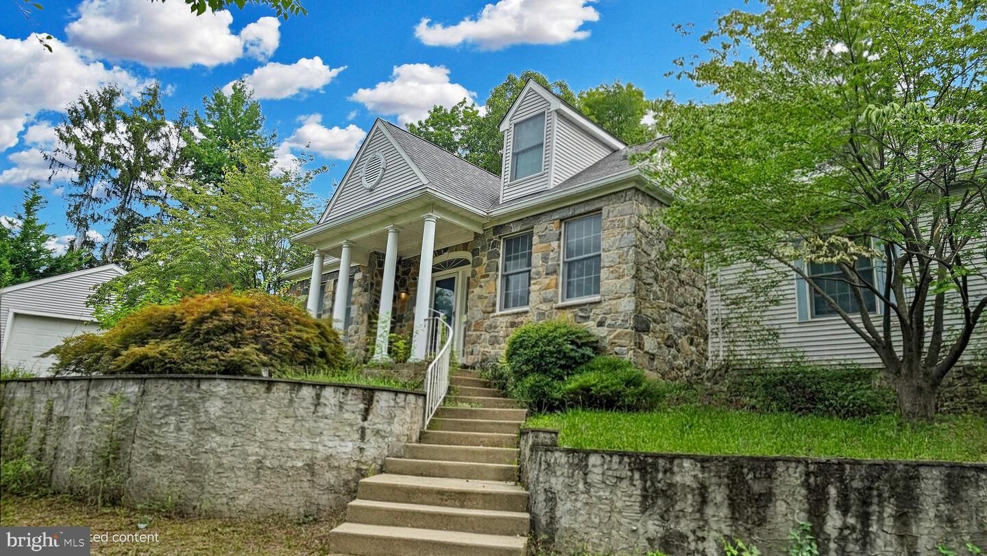 Property Photo:  401 Edgemoor Road  DE 19809 