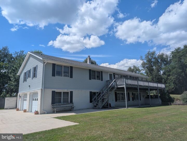 Property Photo: 635 Observatory Drive PA 17339