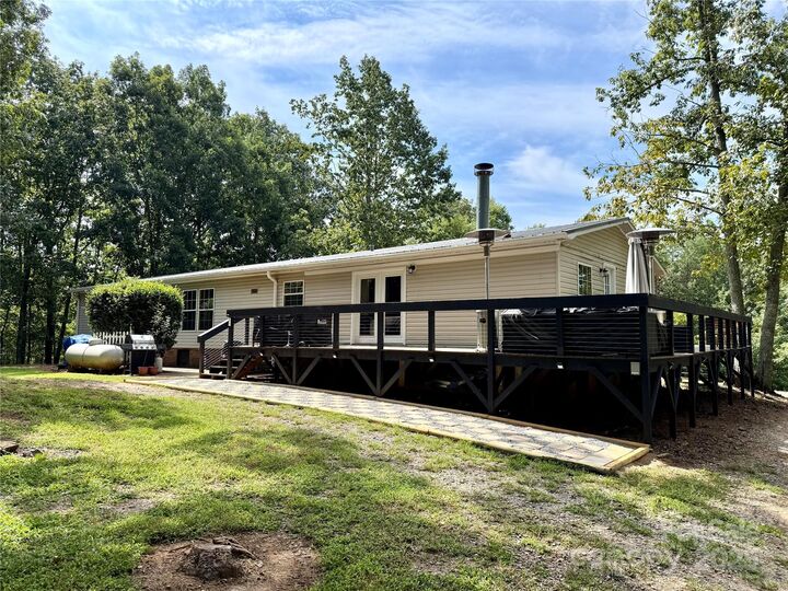 Property Photo: 763 Hinton Creek Road NC 28040