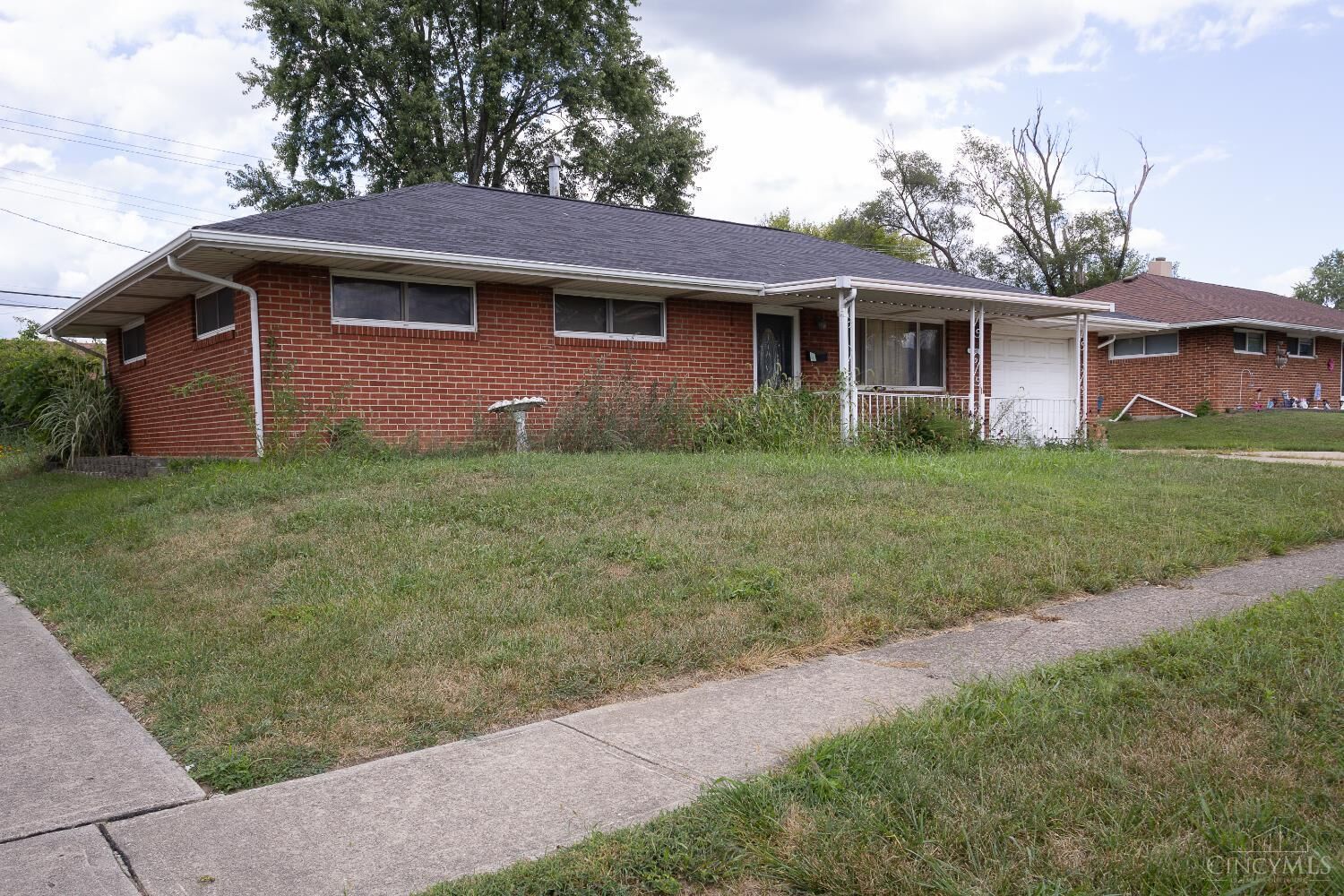 Property Photo: 5269 Buckner Drive OH 45424
