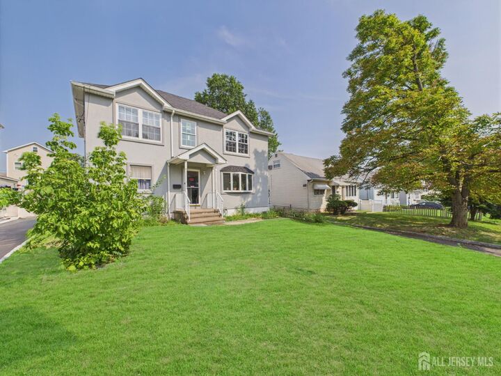 Property Photo:  27 Forrest Street  NJ 08830 