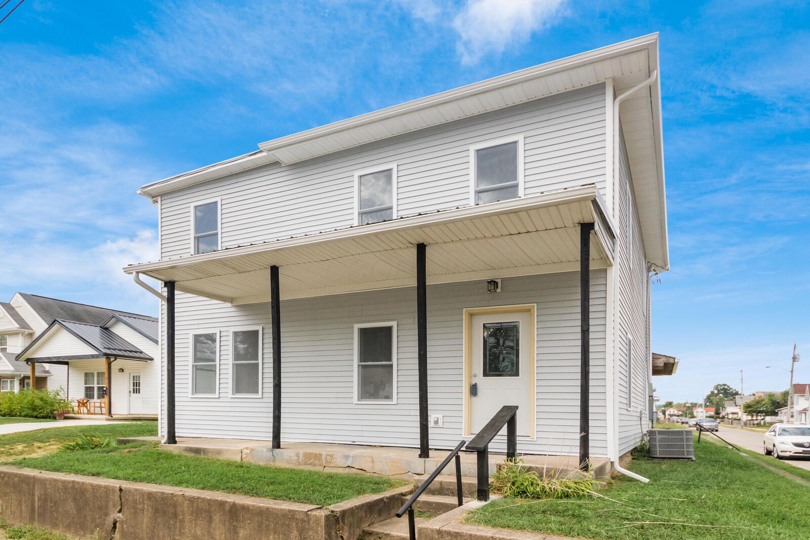 Property Photo: 468 Henderson Avenue OH 43055