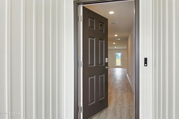 Property Photo: 7508 Delancey FL 32404